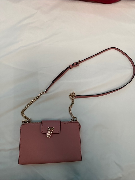 MICHAEL Michael Kors Handbags - MICHAEL Michael Kors Dusty Rose Crossbody with Gold Chain